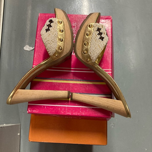 BCBGirls Sandals - Picture 3 of 9